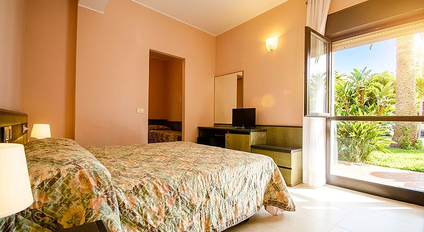 TORRE DEL SOLE Hotel & Resort