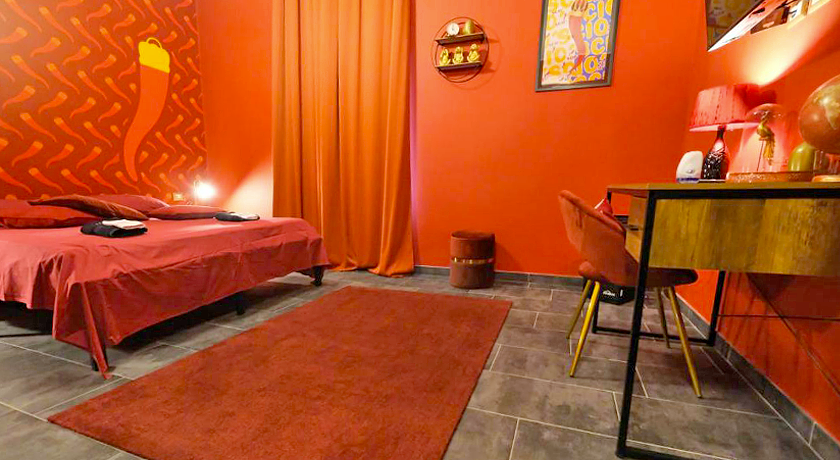 LH 51 Neapolitan Rooms