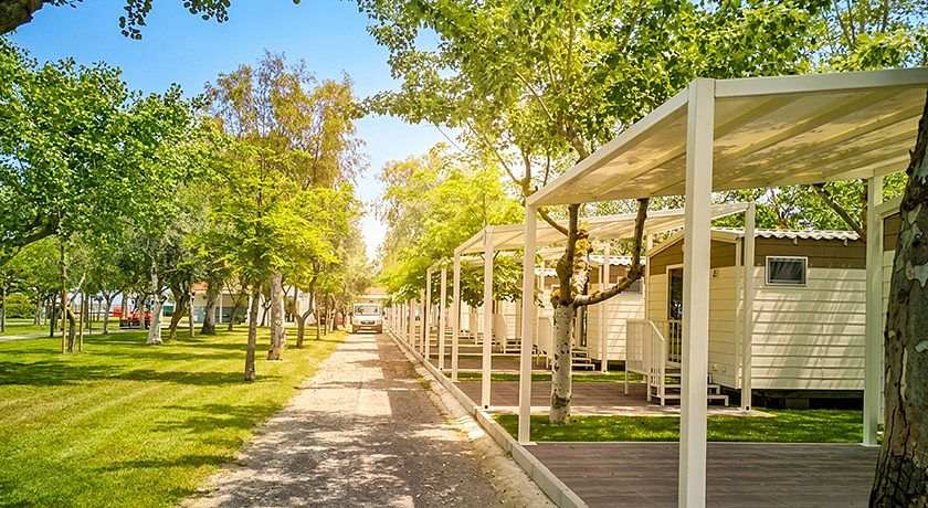 Camping Surabaja-La Playa