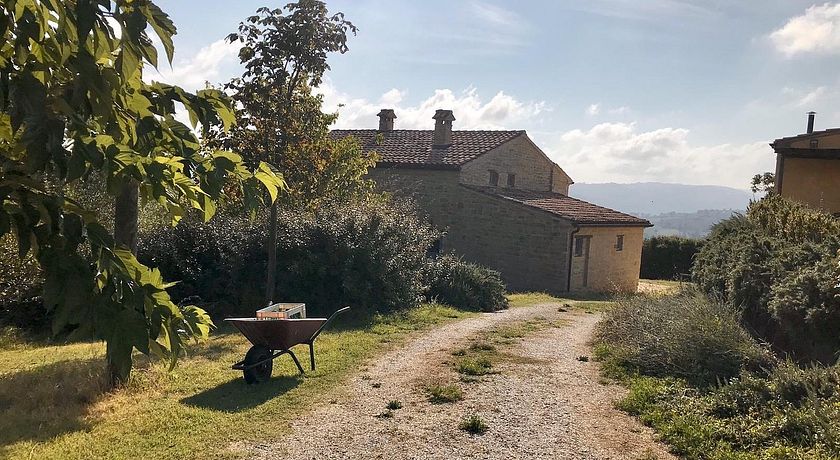 Fattoria Fontegeloni - Agriturismo e Az. Agr. Biologica