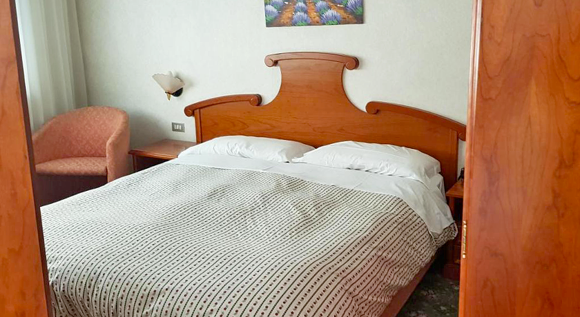HOTEL MOENA