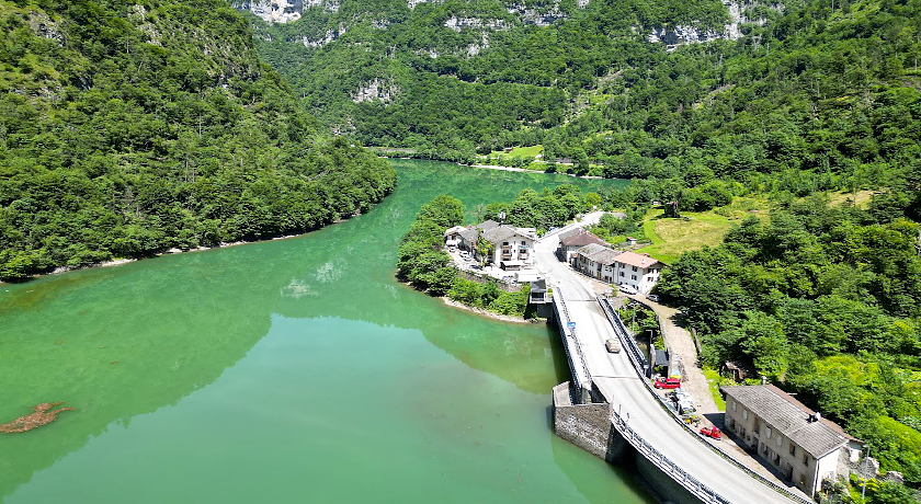 HOTEL AL LAGO