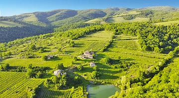 Agriturismo Podere Tegline con lago privato