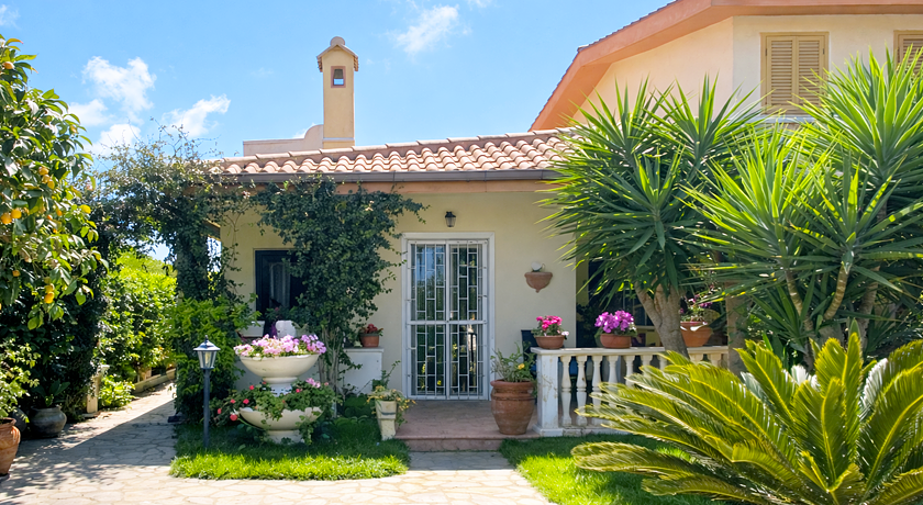 Dog Friendly Sea House