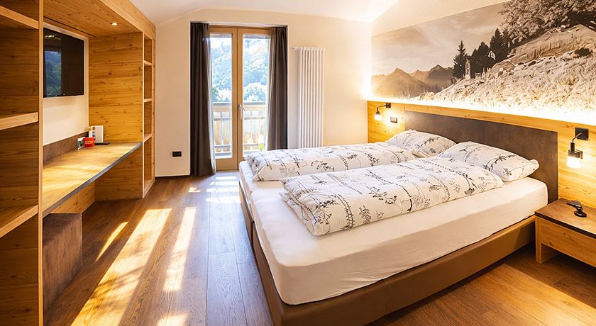 Albergo Ristorante Pizzeria Miralago