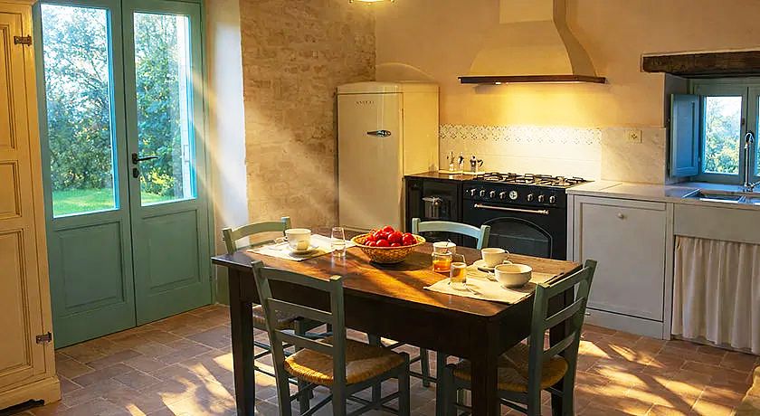 Fattoria Fontegeloni - Agriturismo e Az. Agr. Biologica 