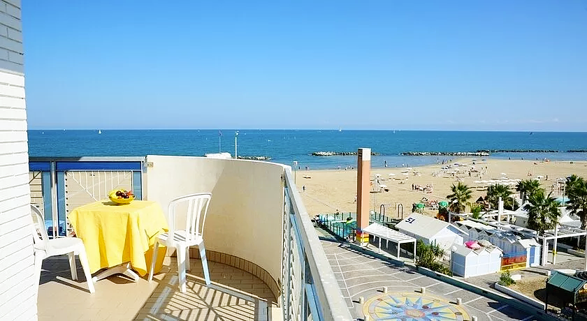 Vienna Mare Beach & SUP Hotel 