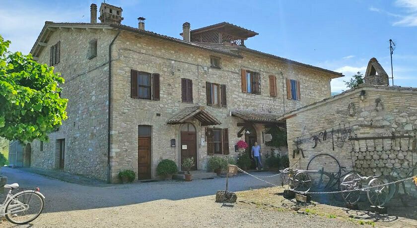 Agriturismo Giardino degli Olivi di Elisei Claudio