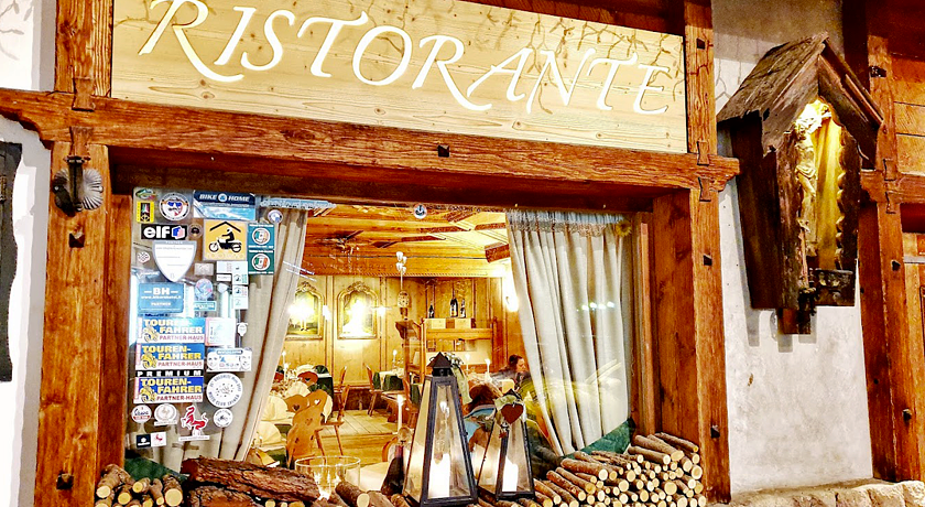 HISTORIC HOTEL RISTORANTE LA STUA
