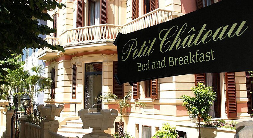 PETIT CHATEAU B&B