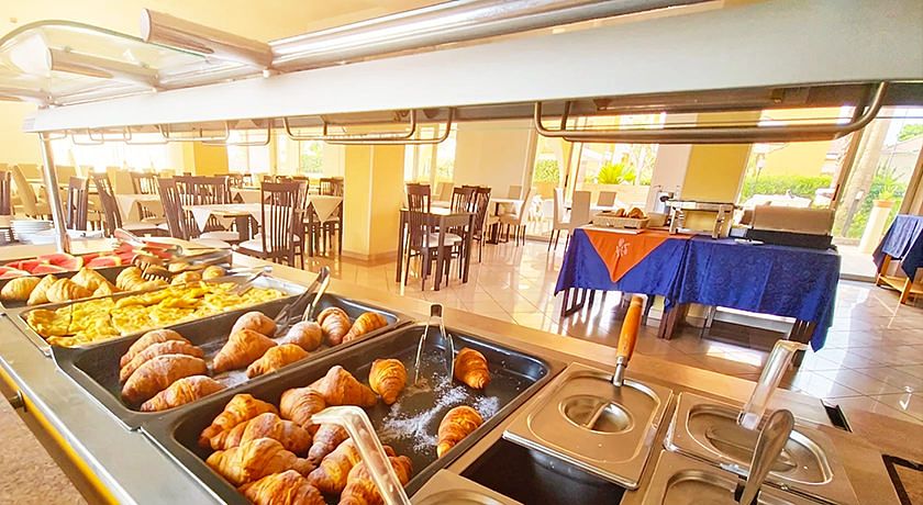 Hotel RIVADORO