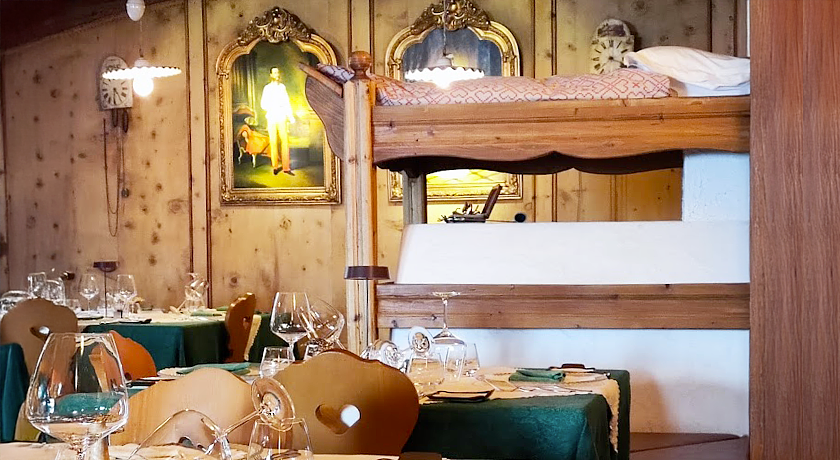 HISTORIC HOTEL RISTORANTE LA STUA