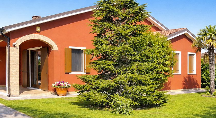 THE FUNNY HOUSE