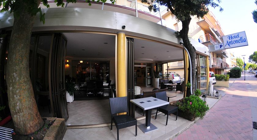 hotel antonella