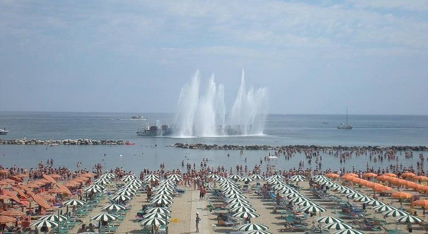 HOTEL INTERNATIONAL