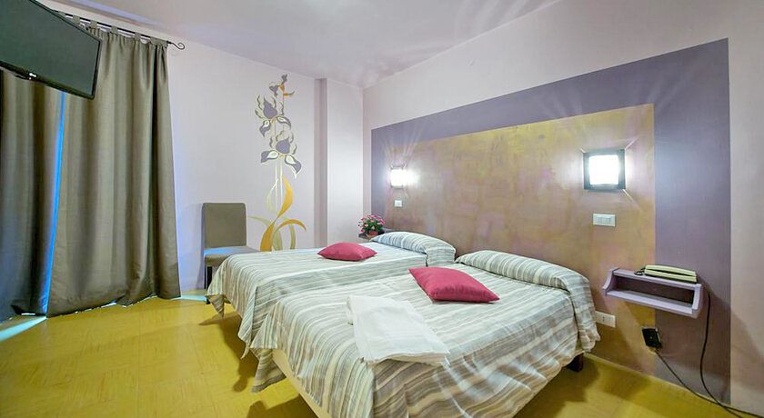 HOTEL RISTORANTE DELL'OLMO