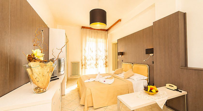 Vienna Mare Beach & SUP Hotel 