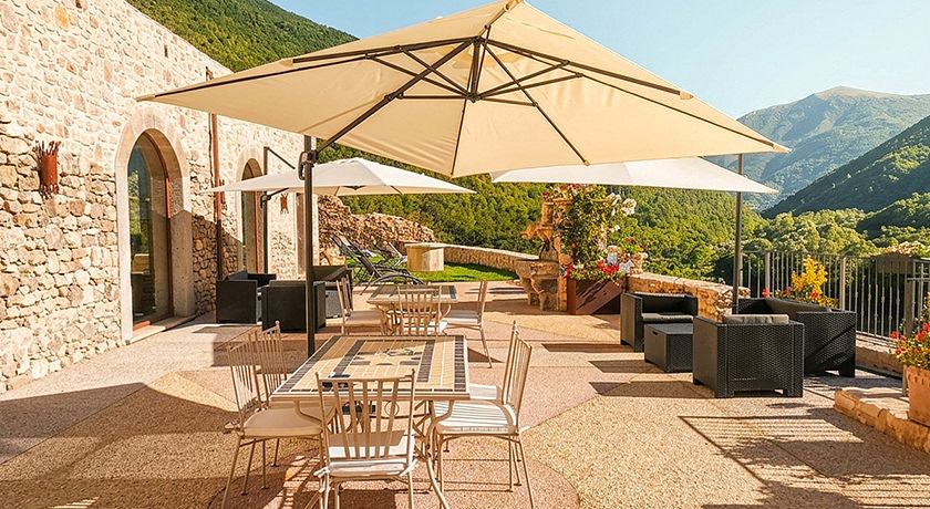  Torre del Nera Albergo Diffuso & Spa