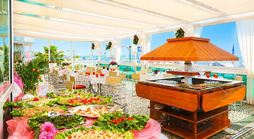 Vienna Mare Beach & SUP Hotel 