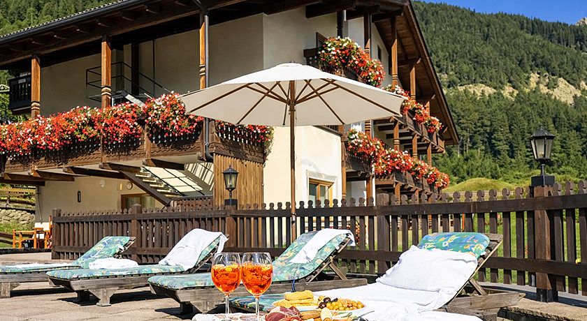 alpine touring hotel