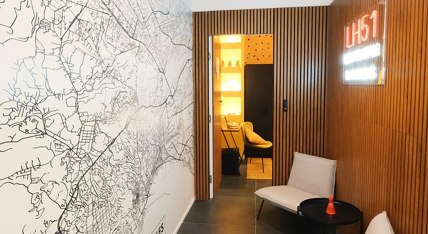LH 51 Neapolitan Rooms
