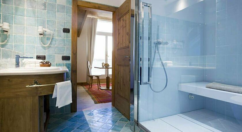 Hotel Cortina srl