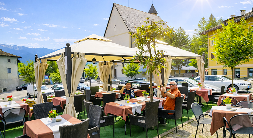 HISTORIC HOTEL RISTORANTE LA STUA