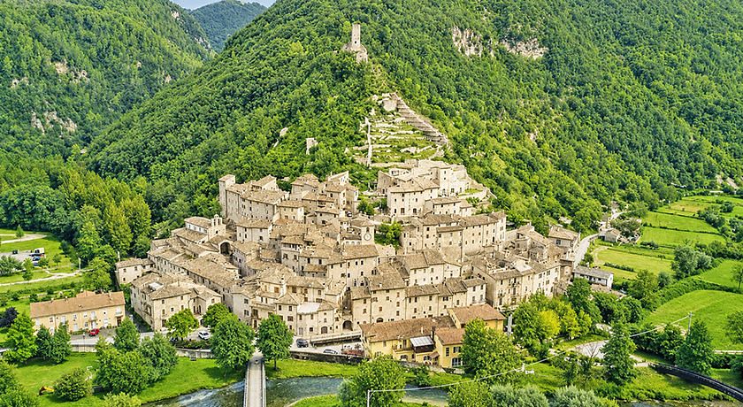  Torre del Nera Albergo Diffuso & Spa