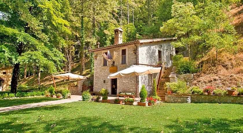  Torre del Nera Albergo Diffuso & Spa