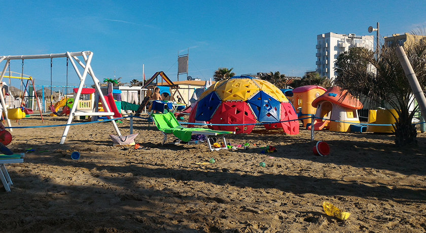 lamberto spiaggia 80 rimini