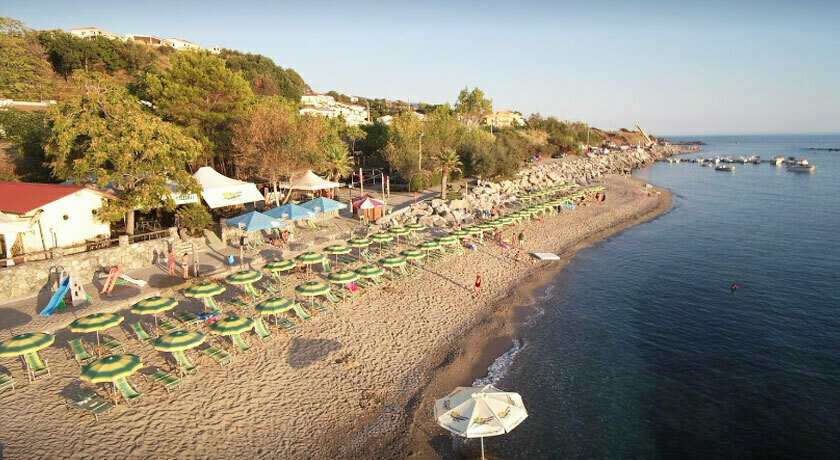 Il Bizzarro Beach Club