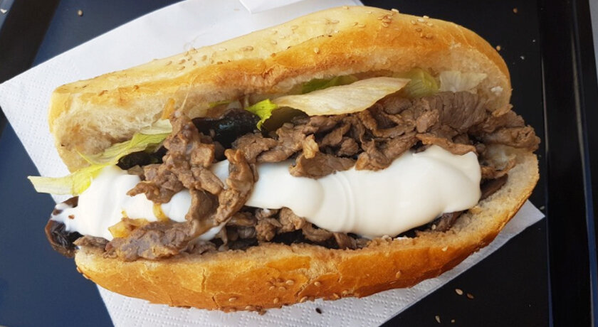 STUZZICHELLO BURGER