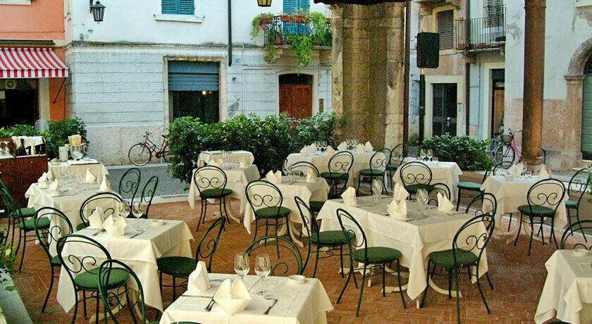 OSTERIA SGARZARIE